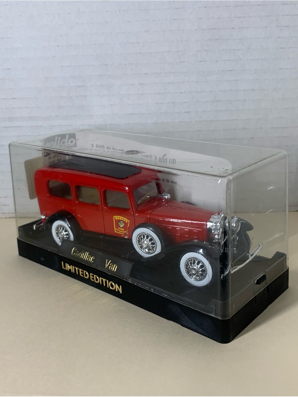 Solido - Cadillac - Van Ambulance - Fire Engine Boston Department 1930 Die-Cast.